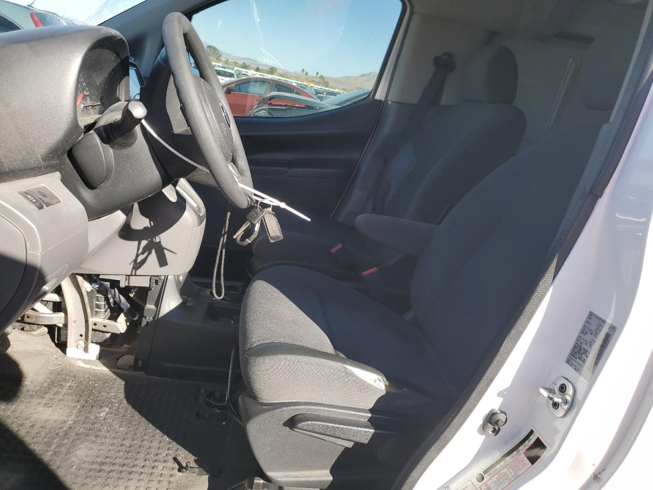 2015 Nissan NV - Image 7