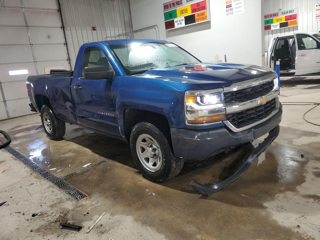 2016 Chevrolet Silverado - Image 4