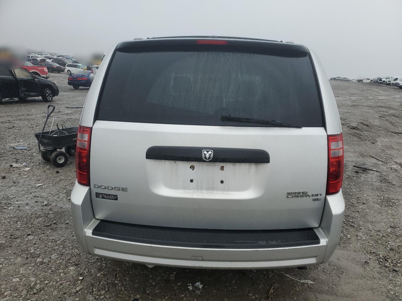 2010 Dodge Caravan - Image 6
