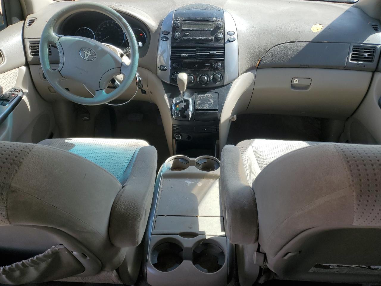 2008 Toyota Sienna - Image 8