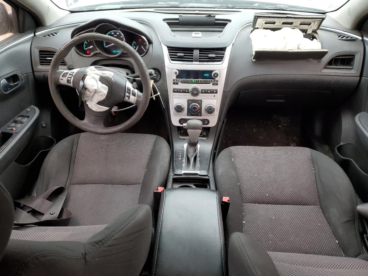 2010 Chevrolet Malibu - Image 8