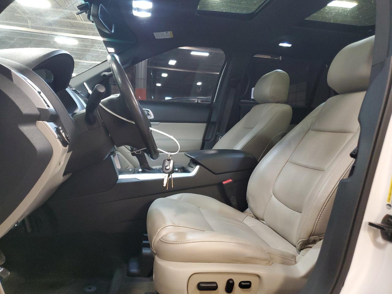 2015 Ford Explorer - Image 7
