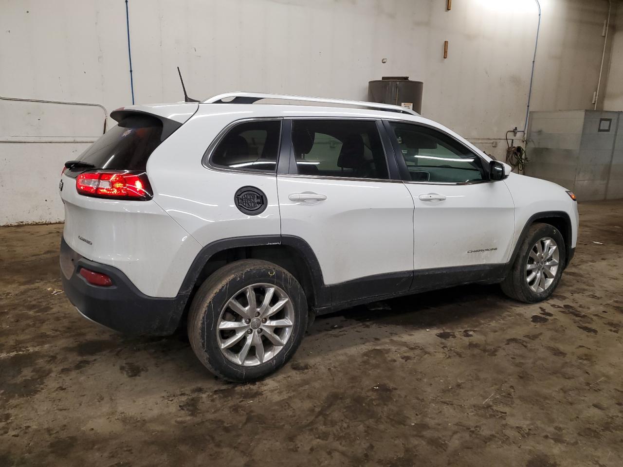 2016 Jeep Grand Cherokee - Image 3