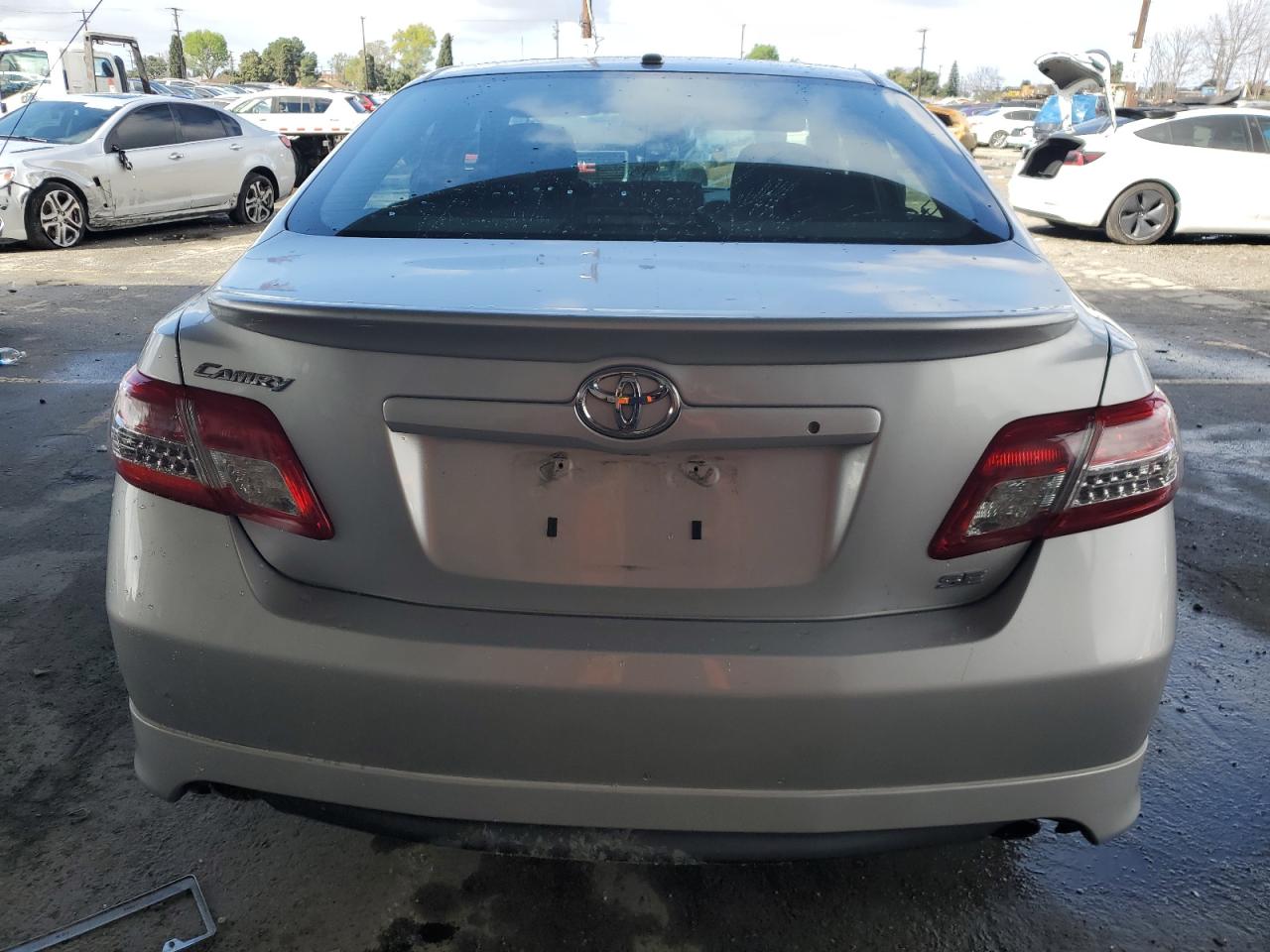 2010 Toyota Camry - Image 6