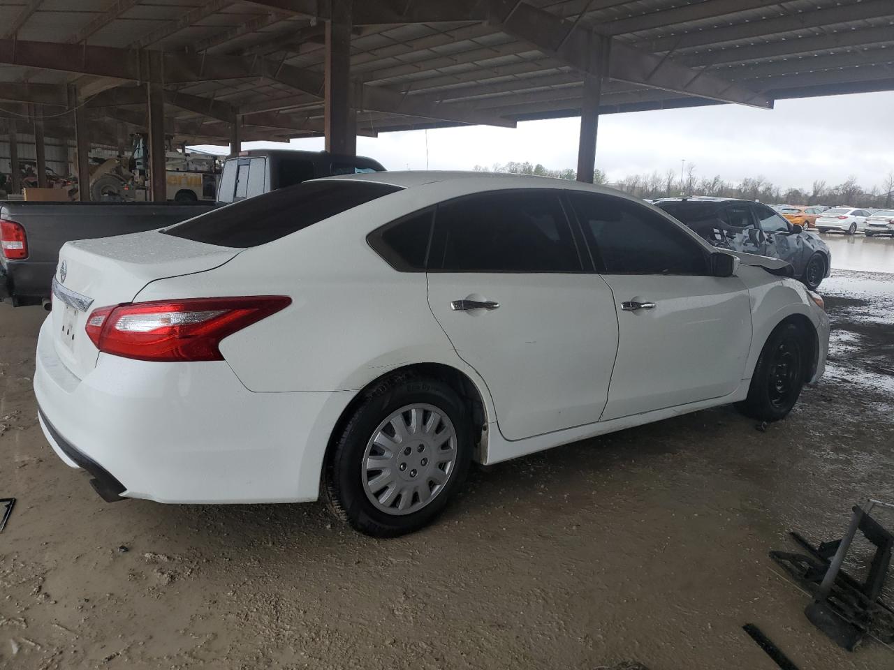 2017 Nissan Altima - Image 3