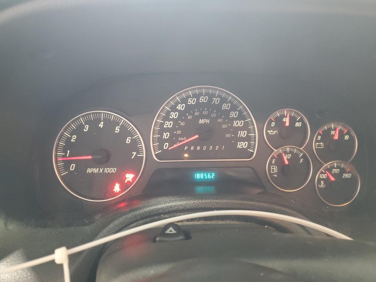 2006 GMC Envoy - Image 9