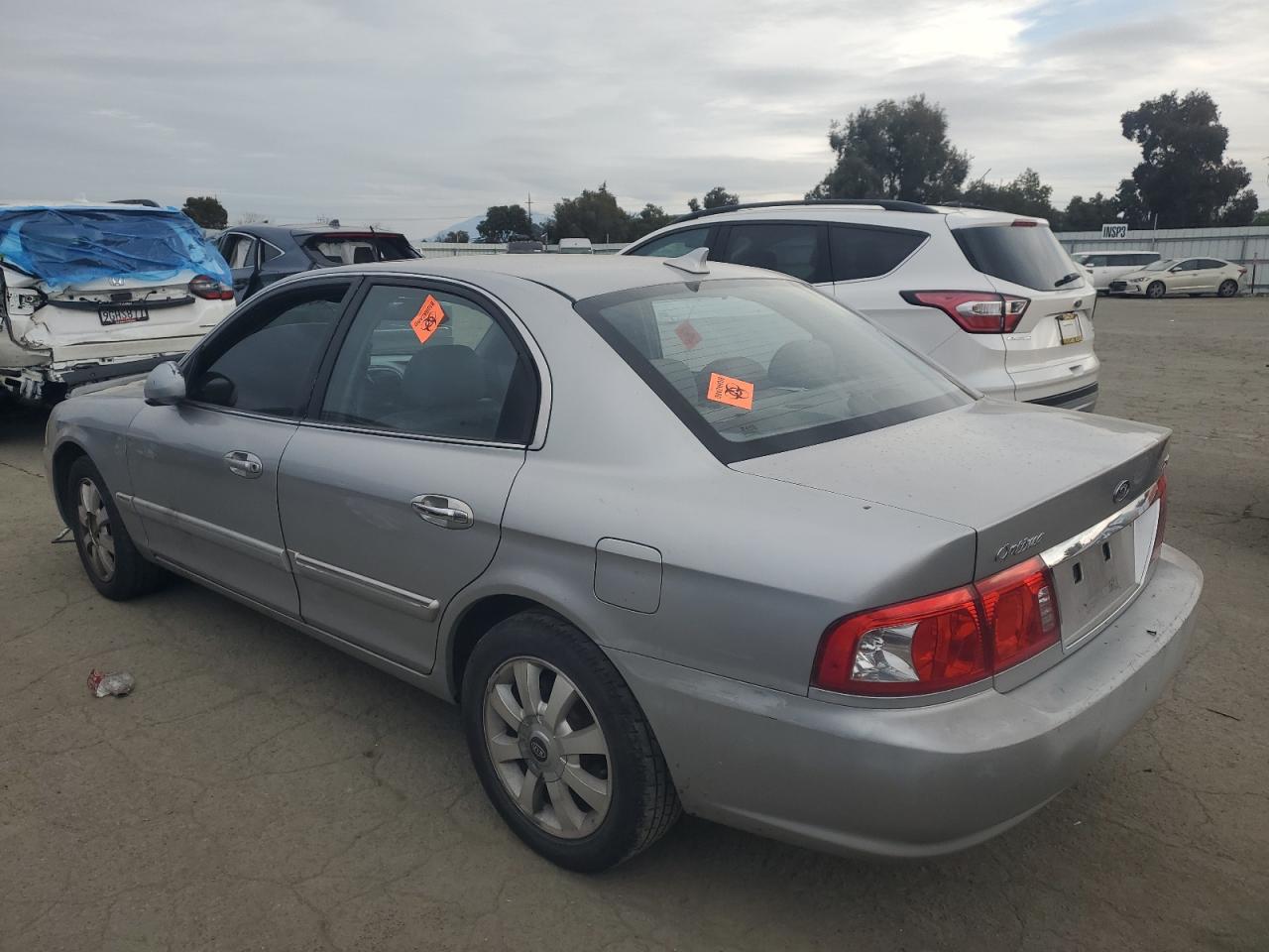 2004 Kia Optima - Image 2