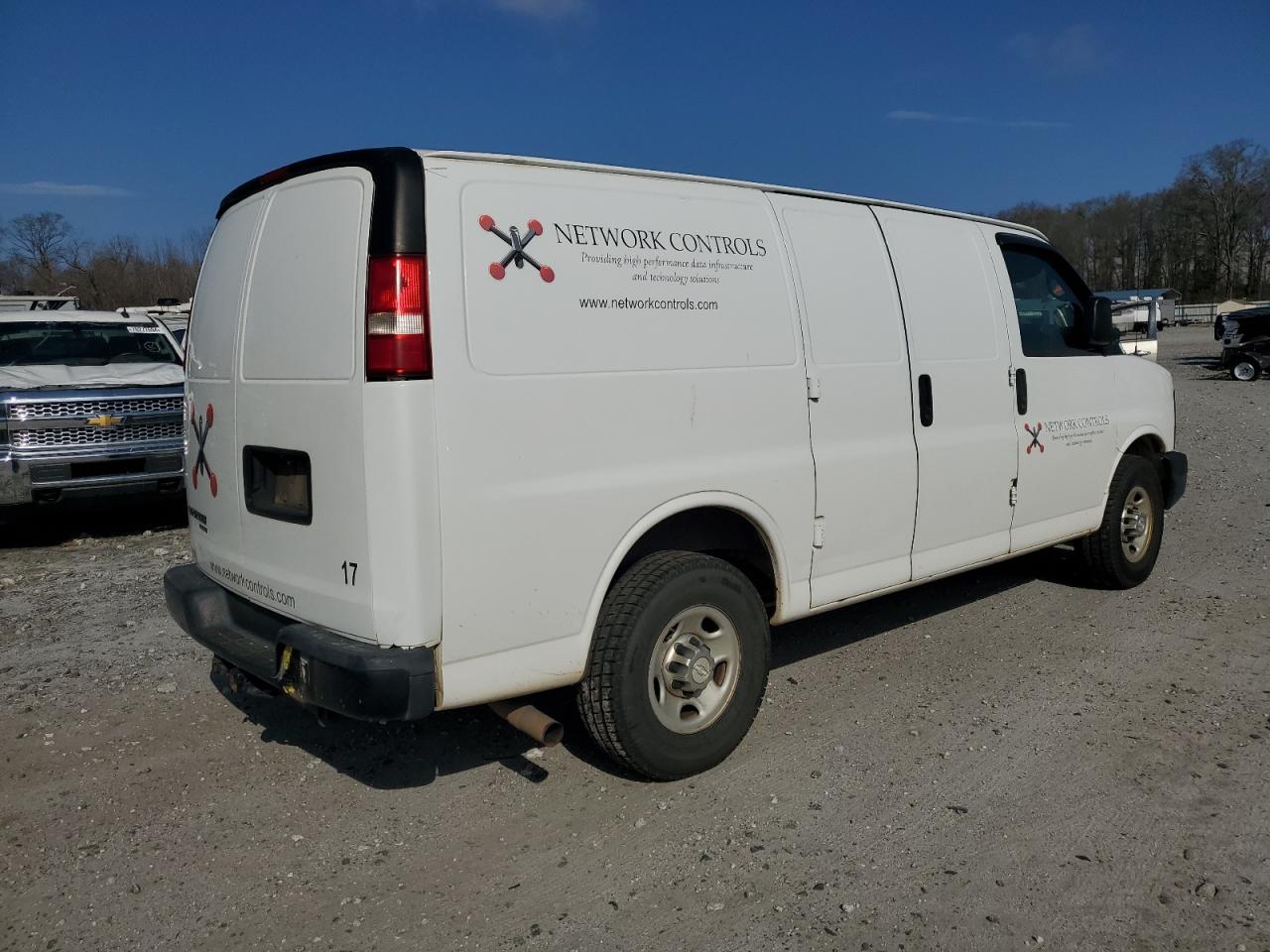2015 Chevrolet Express - Image 3