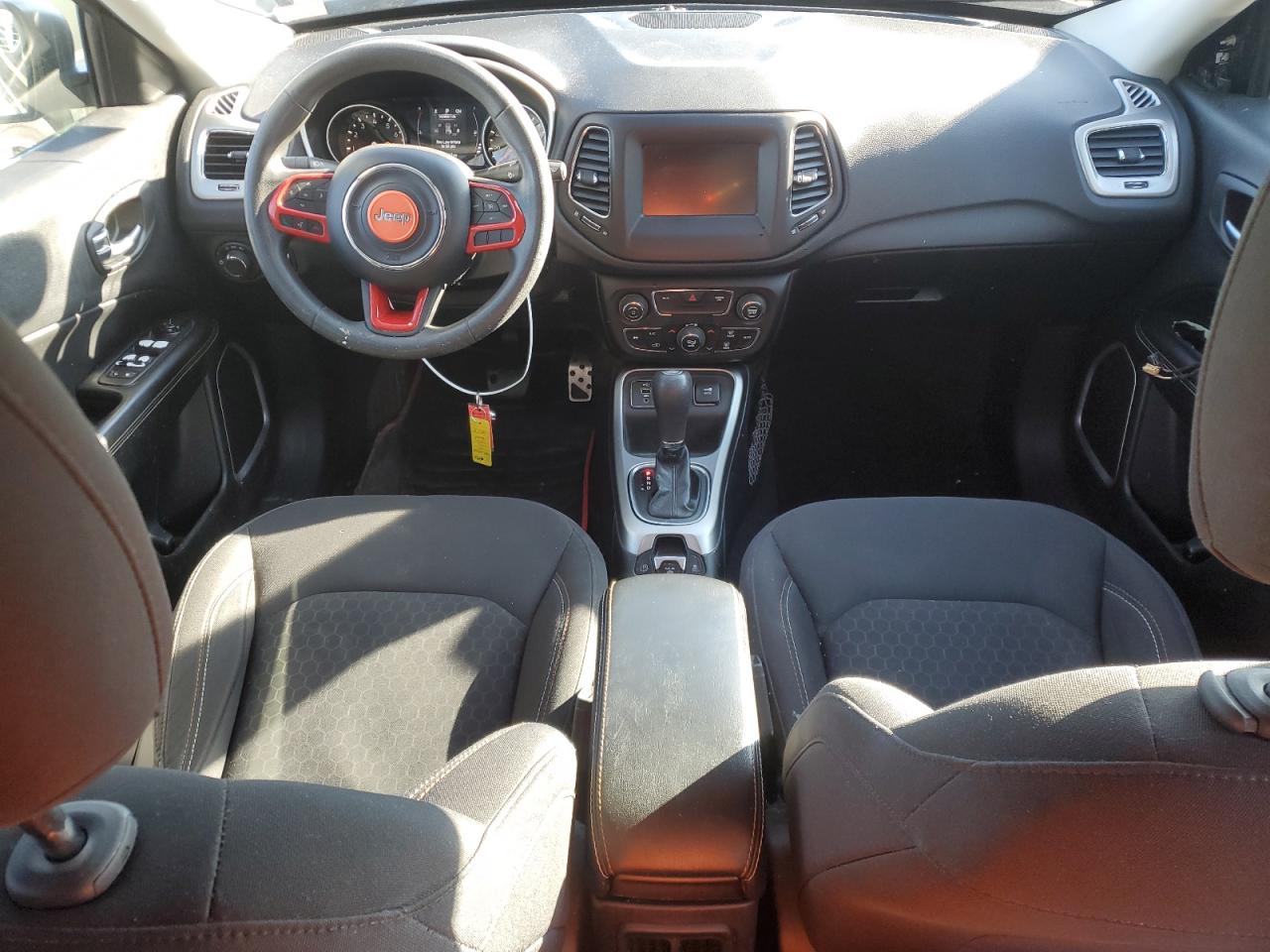 2019 Jeep Compass - Image 8