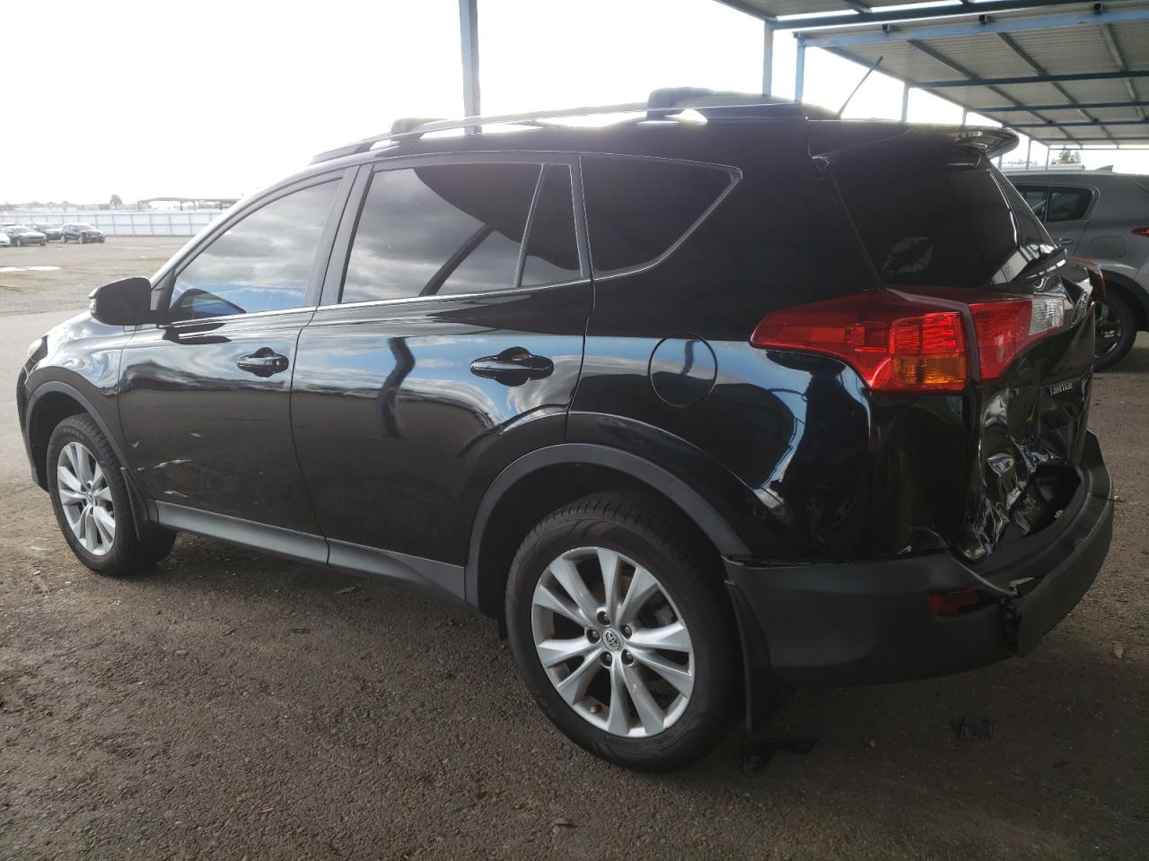 2015 Toyota RAV 4 - Image 2