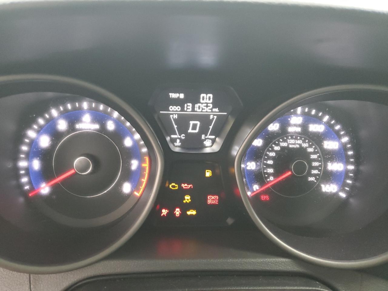 2013 Hyundai Elantra - Image 9