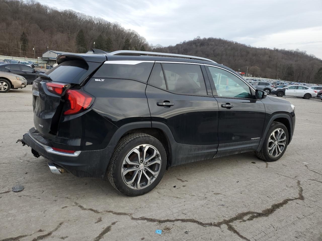 2020 GMC Terrain - Image 3