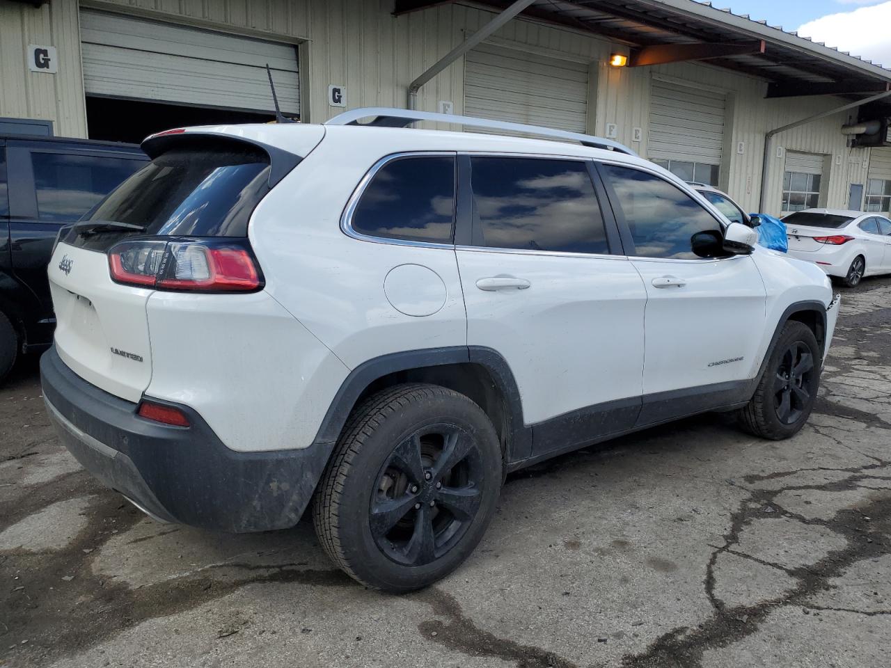 2019 Jeep Grand Cherokee - Image 3