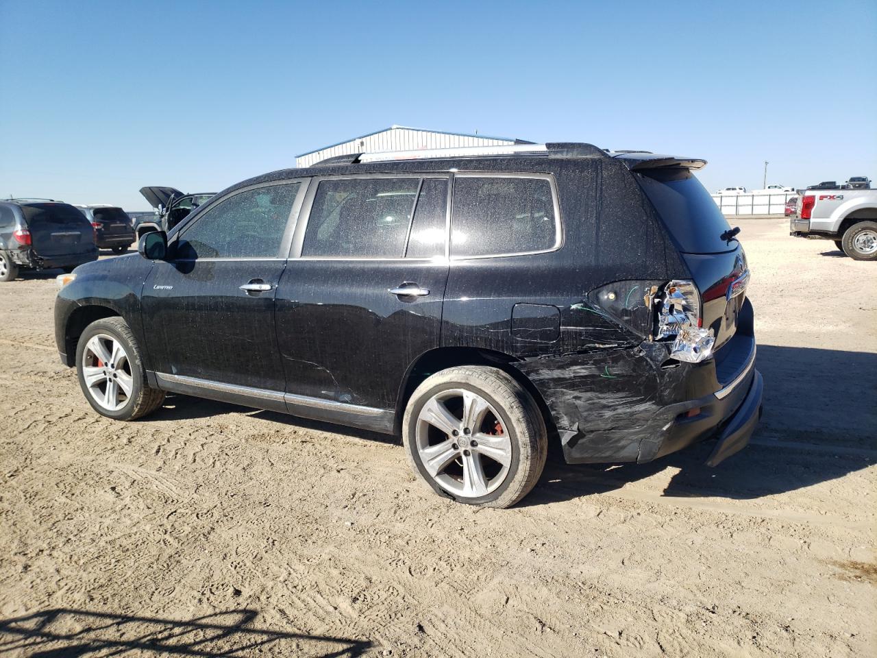 2012 Toyota Highlander - Image 2