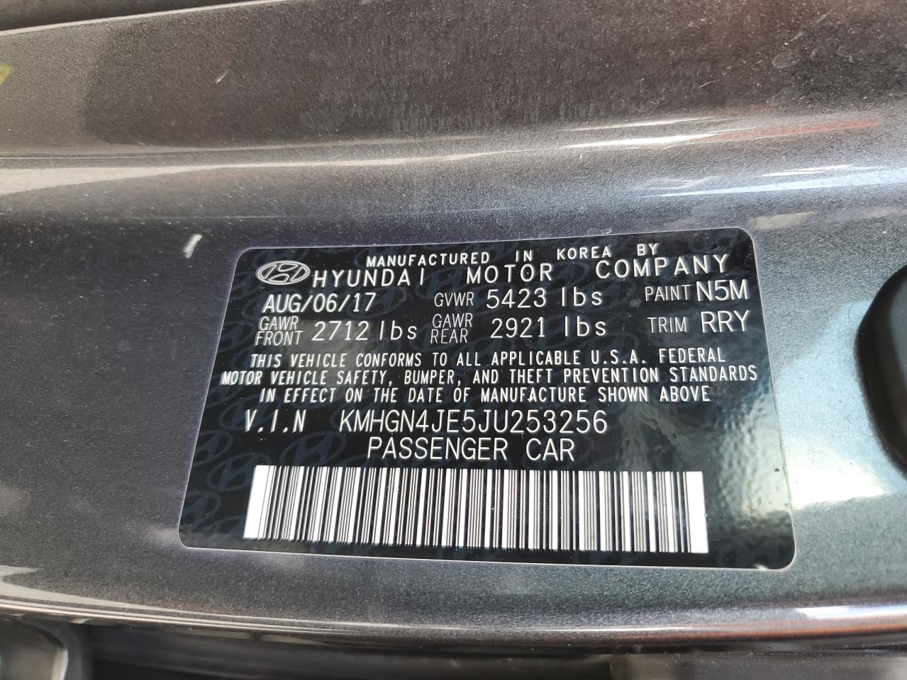 2018 Genesis G80 - Image 13