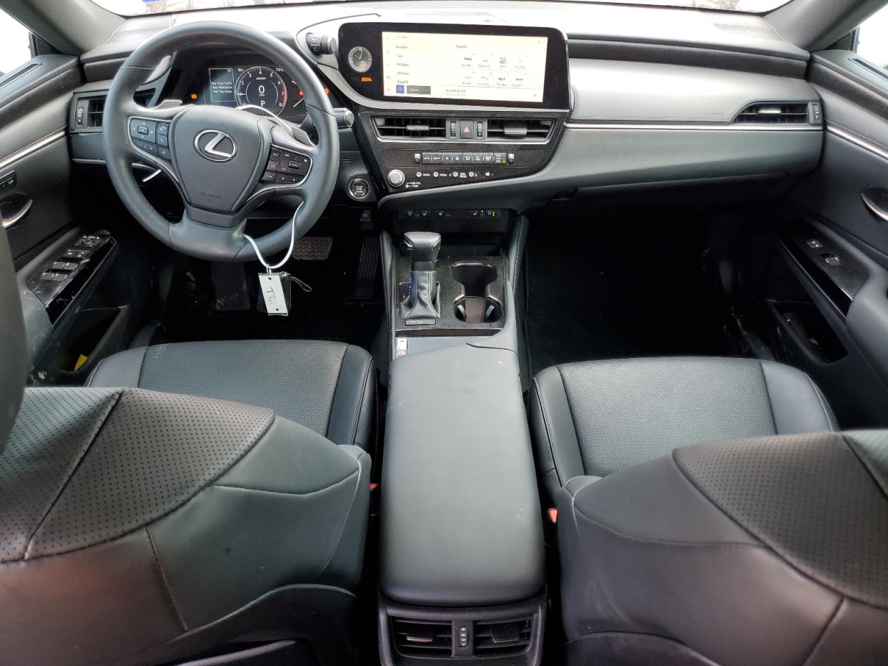 2023 Lexus ES - Image 8