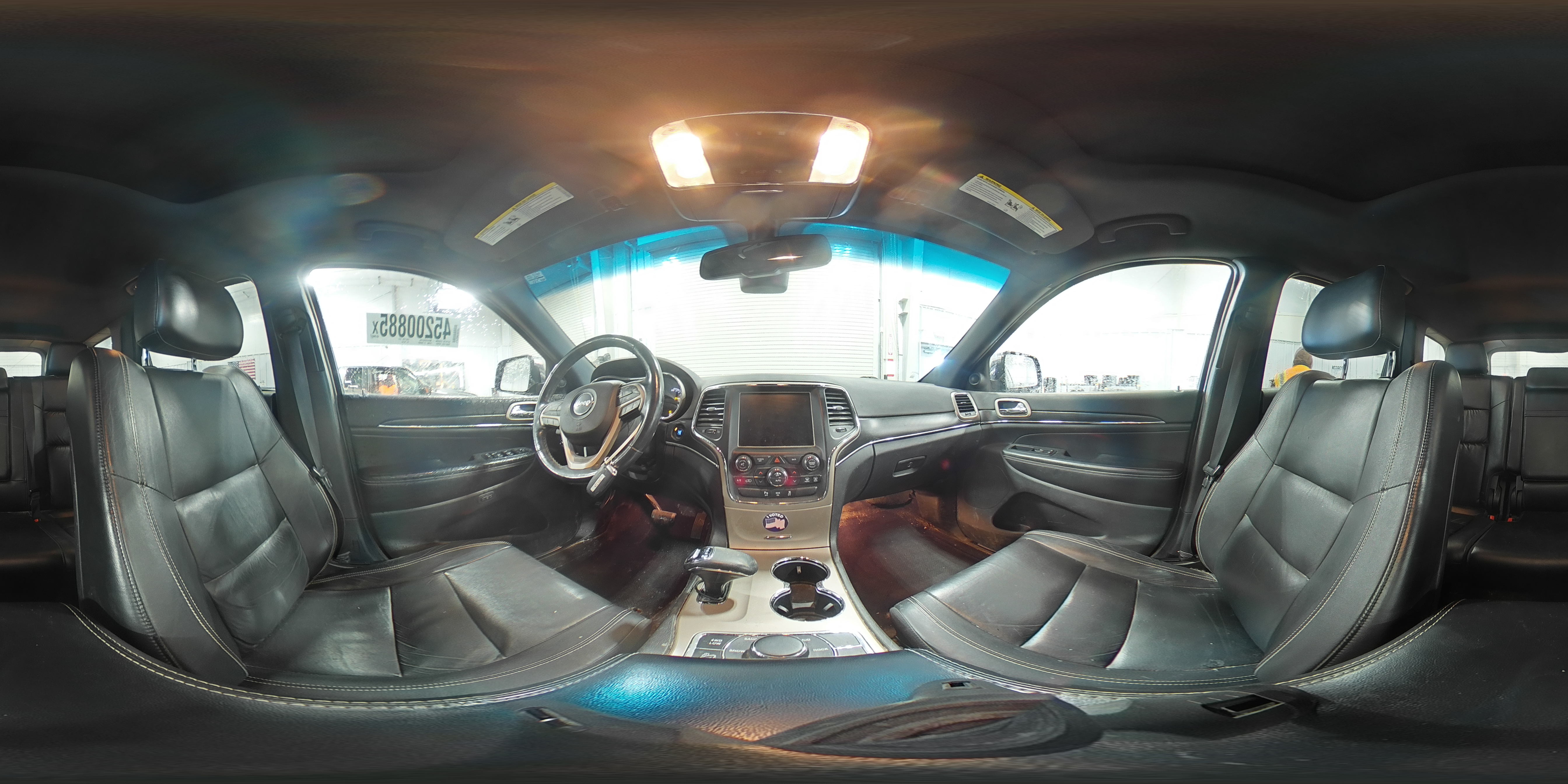 2015 Jeep Grand Cherokee - Image 15
