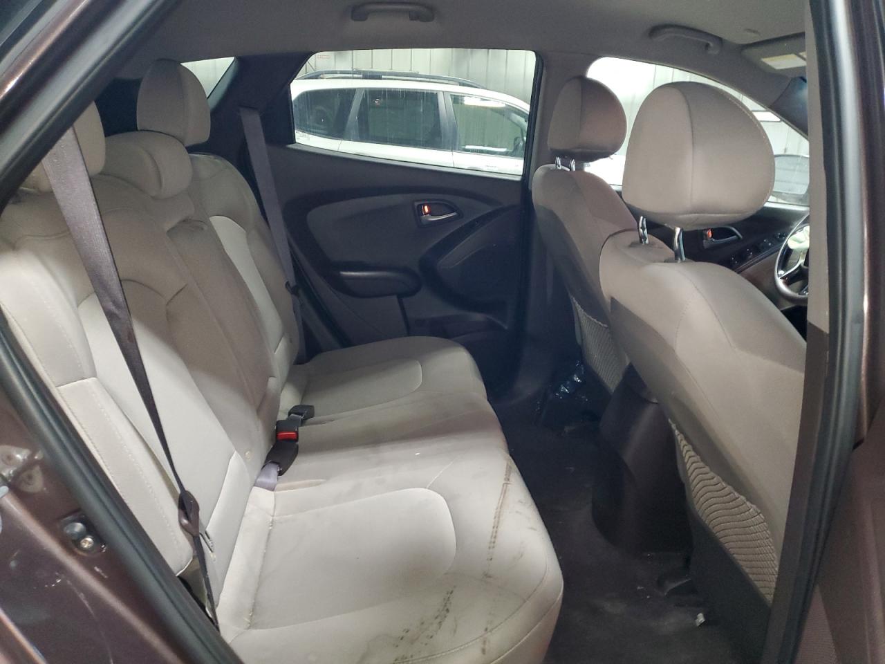 2015 Hyundai Tucson - Image 11