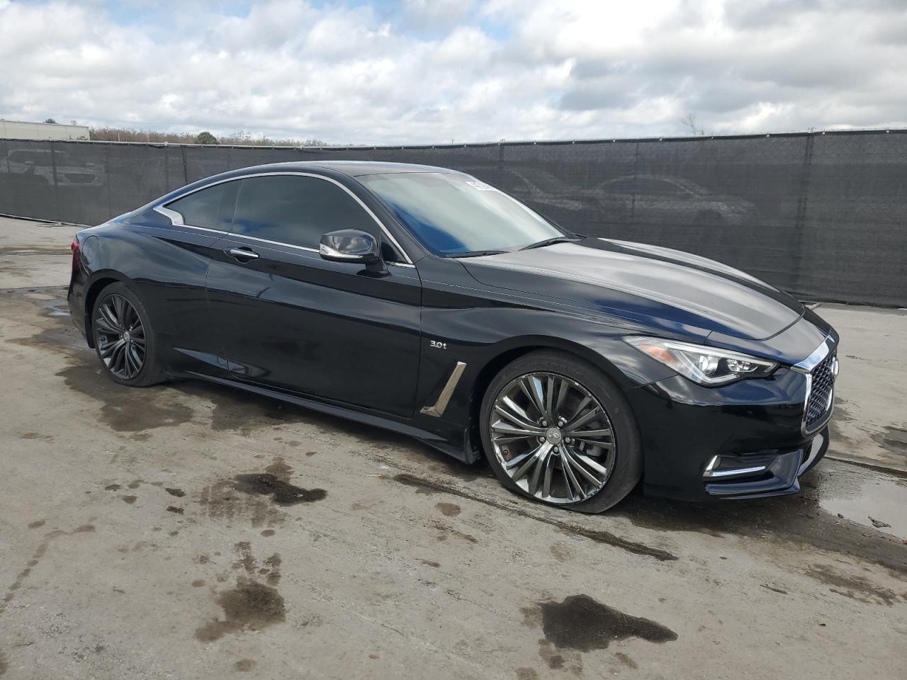 2017 Infiniti Q60 - Image 4
