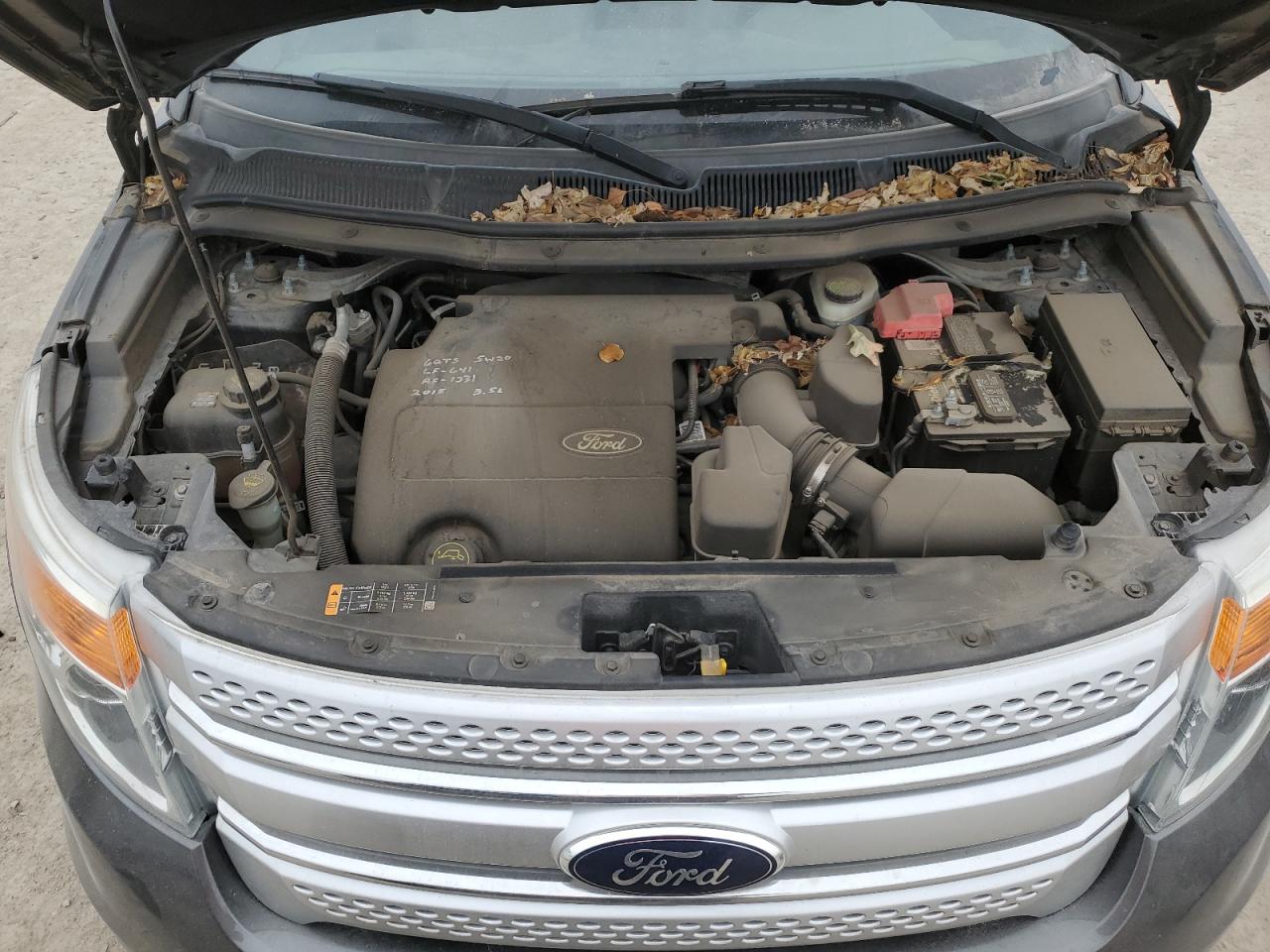 2015 Ford Explorer - Image 11