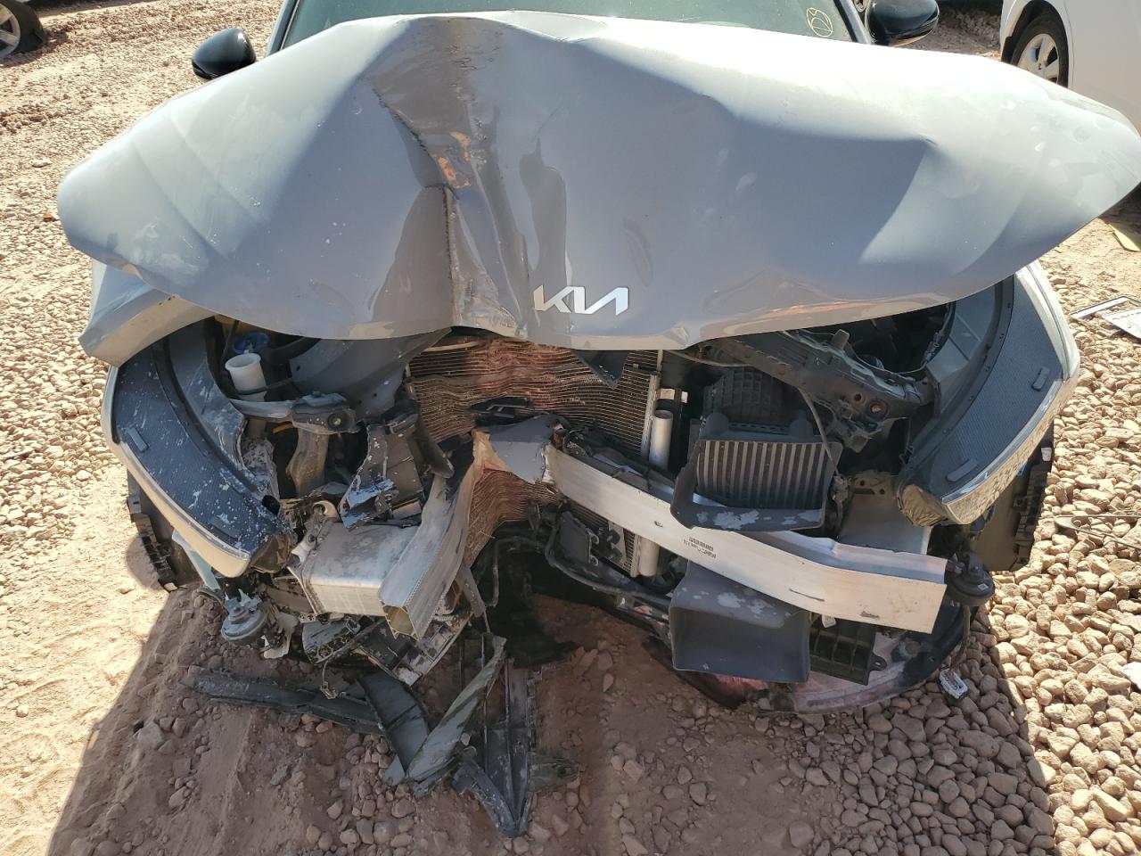 2023 Kia K5 - Image 11