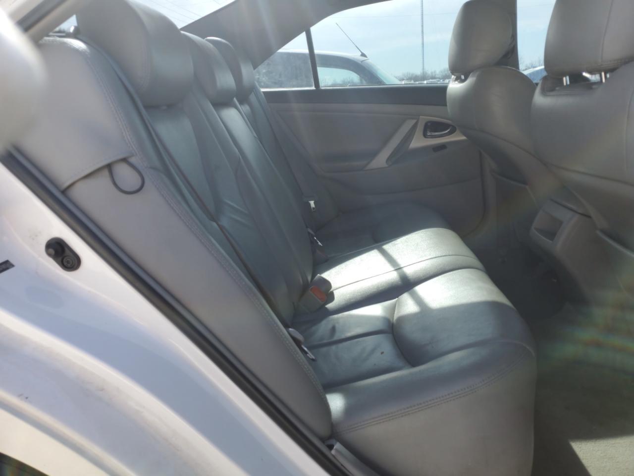 2007 Toyota Camry - Image 10