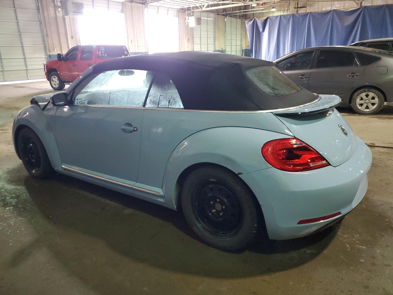 2013 Volkswagen Beetle - Image 2