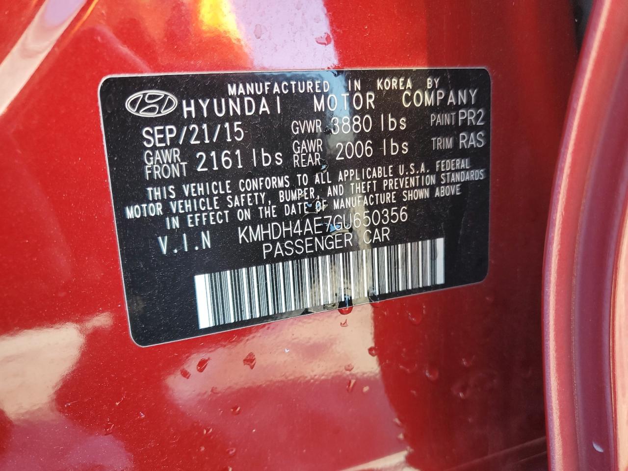 2016 Hyundai Elantra - Image 13