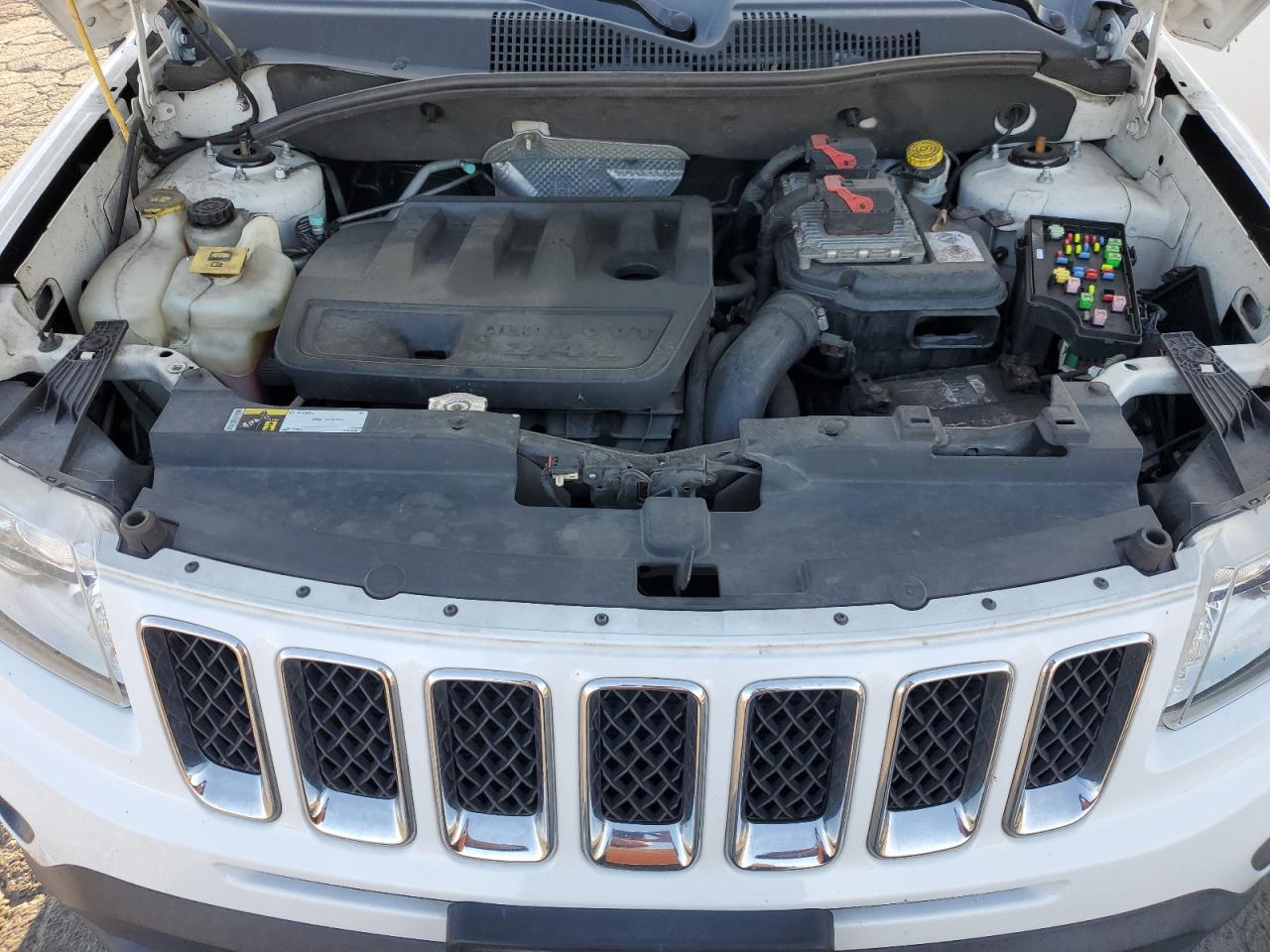 2011 Jeep Compass - Image 14