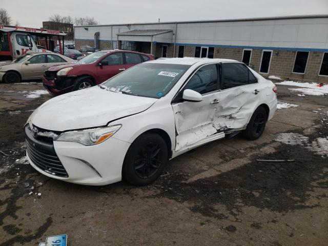 2015 Toyota Camry Le de vânzare în New Britain, CT - Side