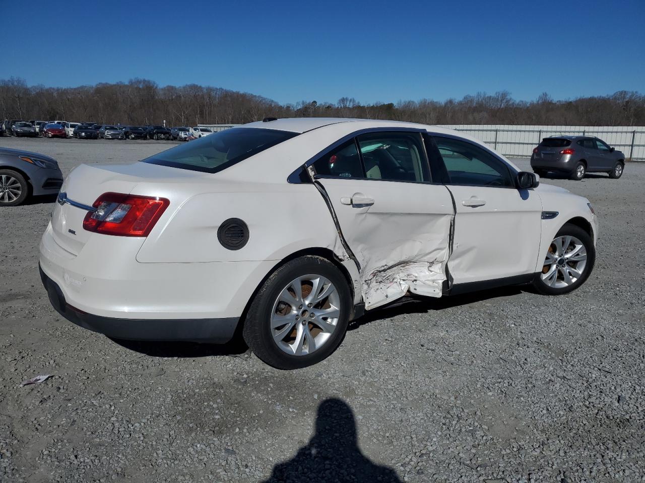 2012 Ford Taurus - Image 3