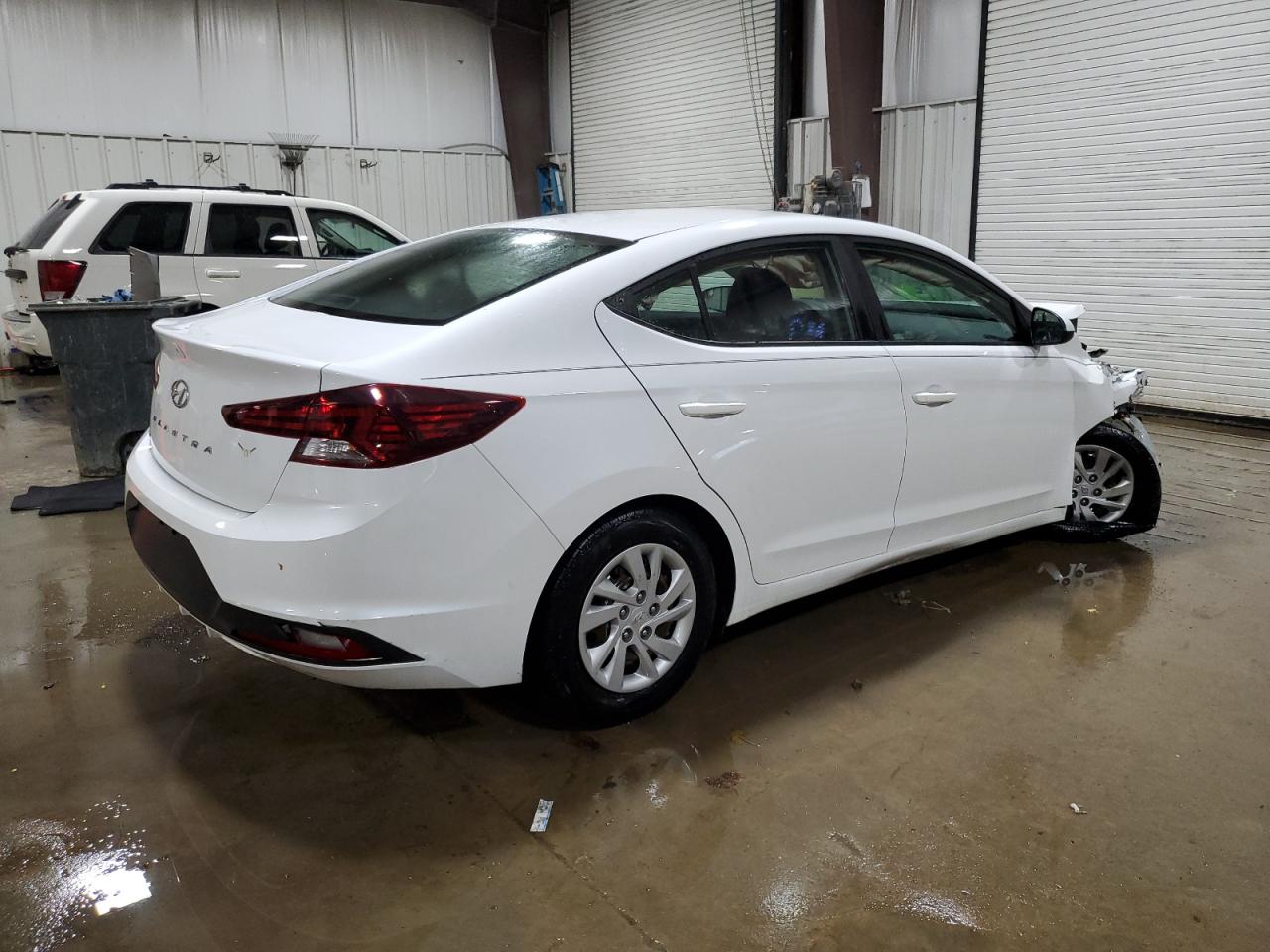 2020 Hyundai Elantra - Image 3