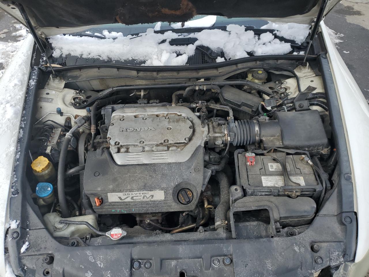 2010 Honda Accord - Image 13
