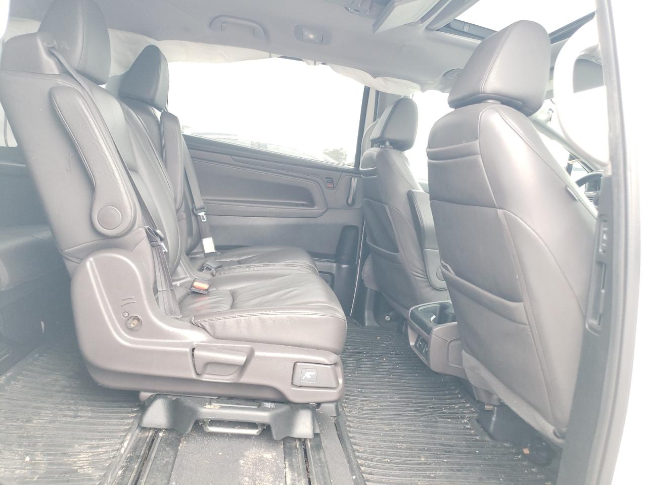 2019 Honda Odyssey - Image 11