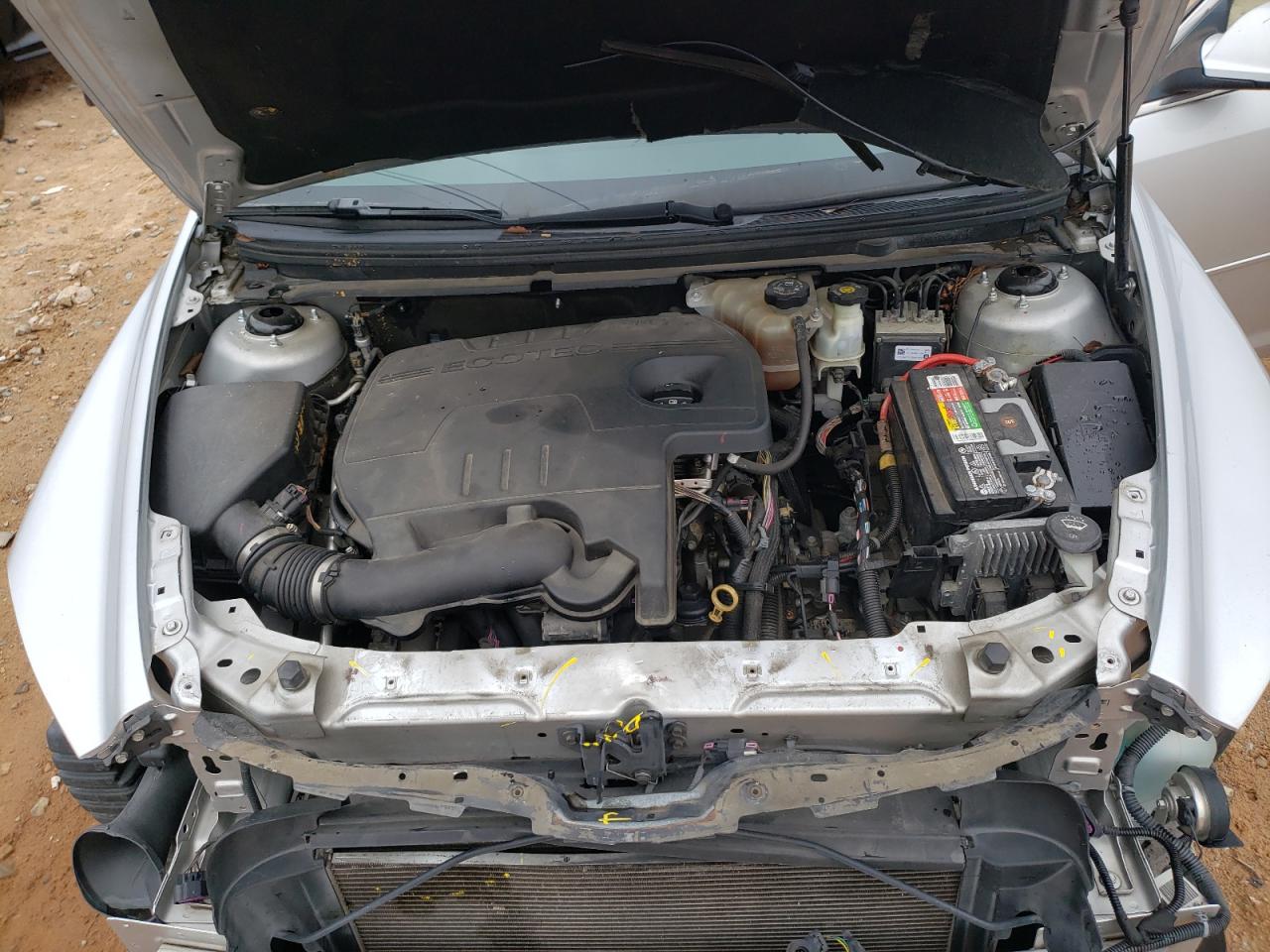 2011 Chevrolet Malibu - Image 13