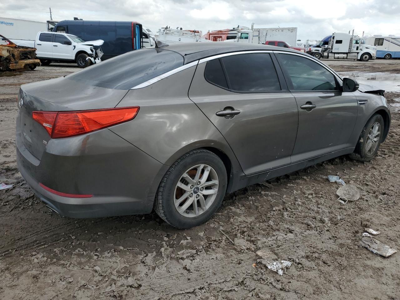 2011 Kia Optima - Image 3