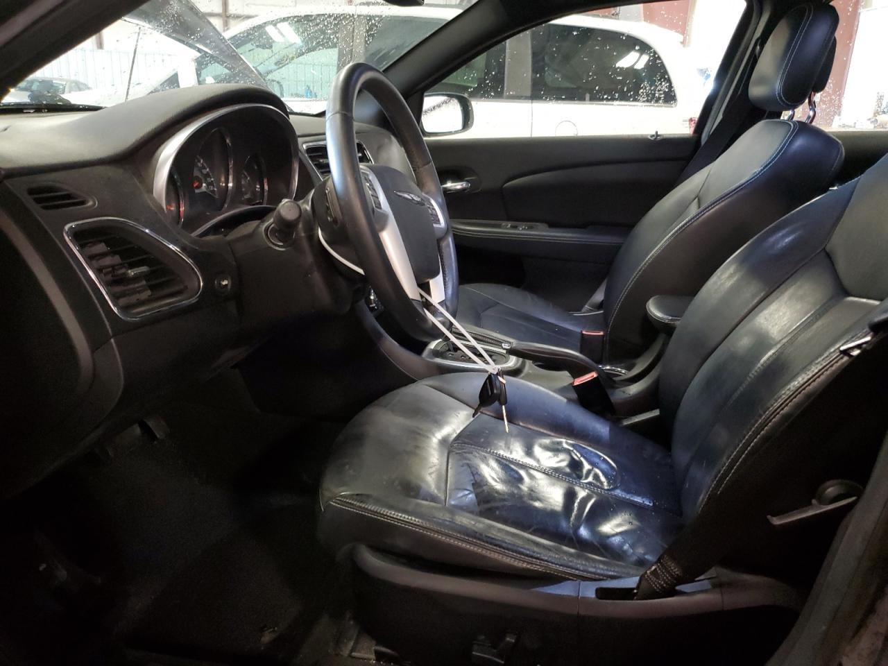 2012 Chrysler 200 - Image 7
