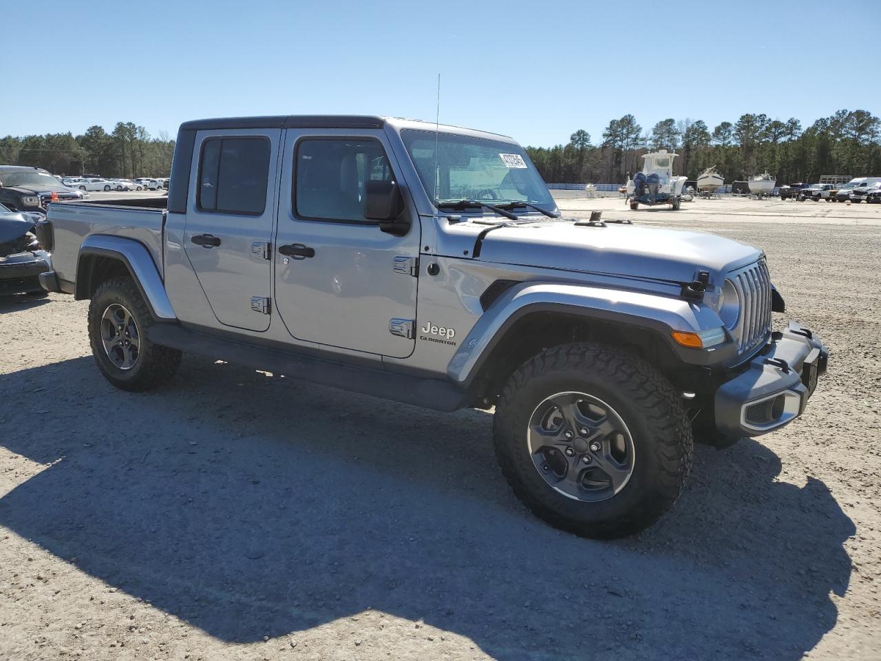 2020 Jeep Gladiator - Image 4