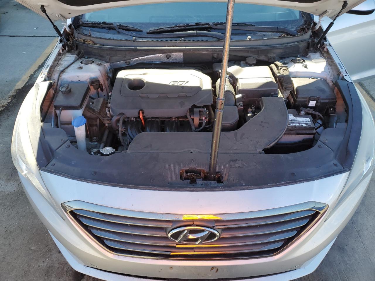 2015 Hyundai Sonata - Image 11
