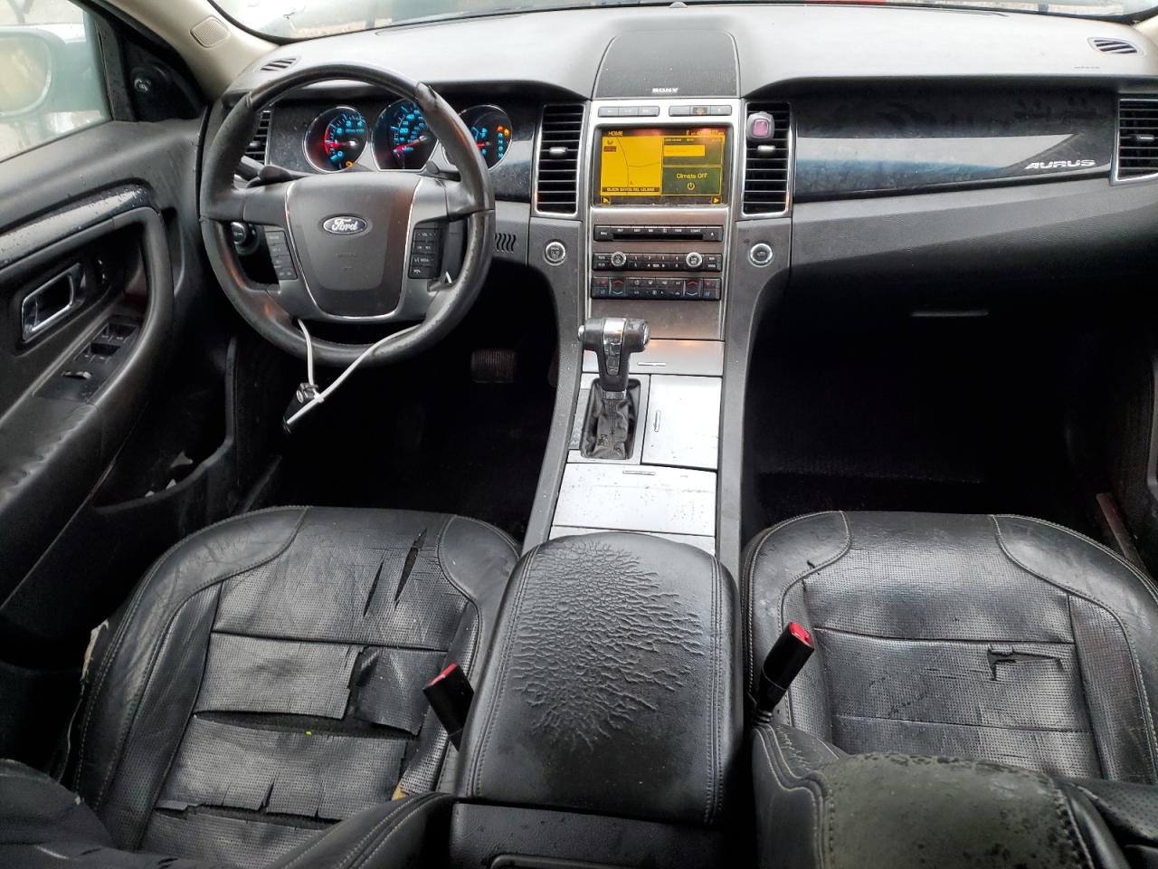 2010 Ford Taurus - Image 8