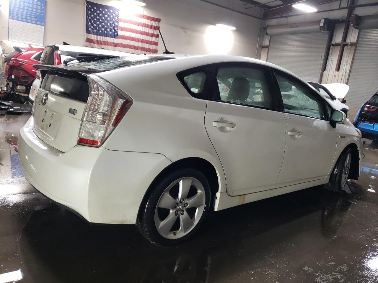 2010 Toyota Prius - Image 3