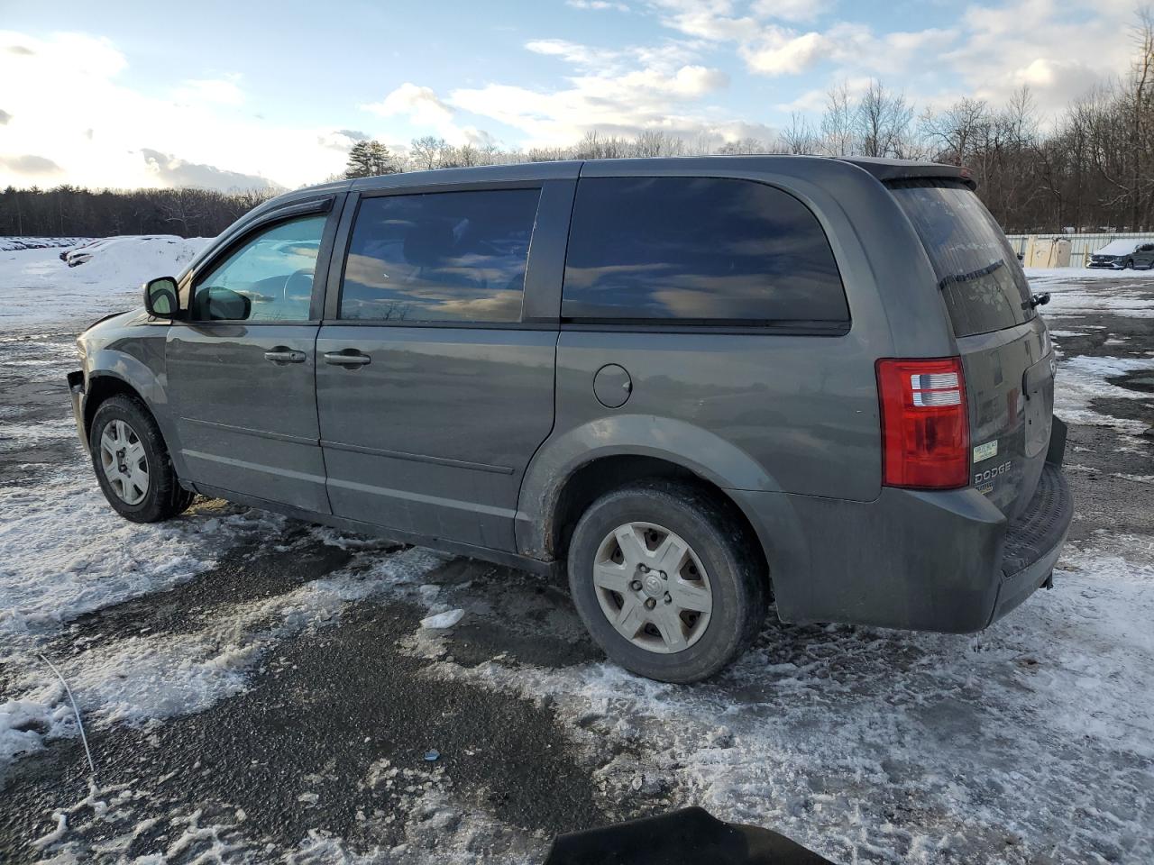 2010 Dodge Caravan - Image 2
