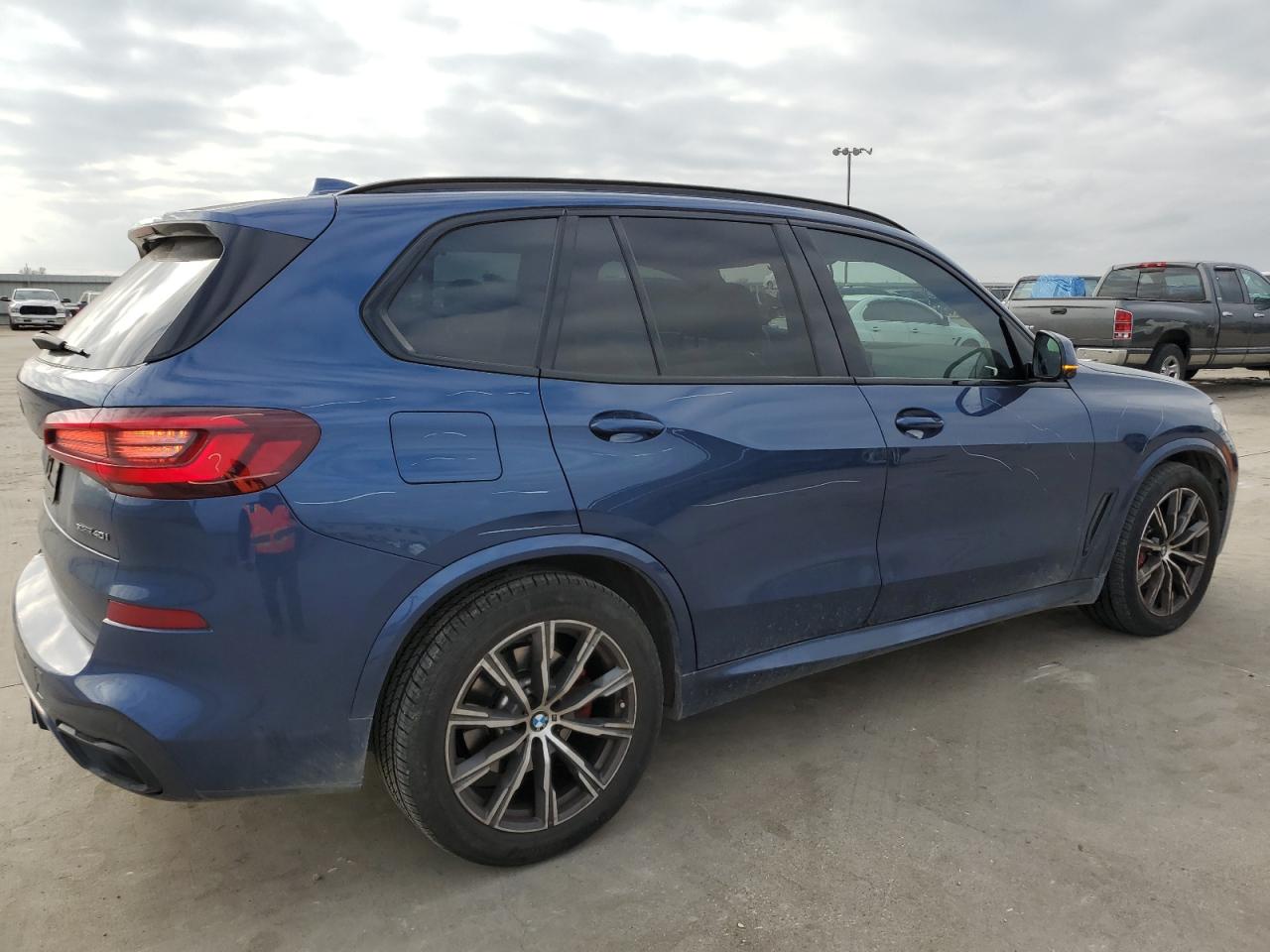 2022 BMW X5 - Image 3