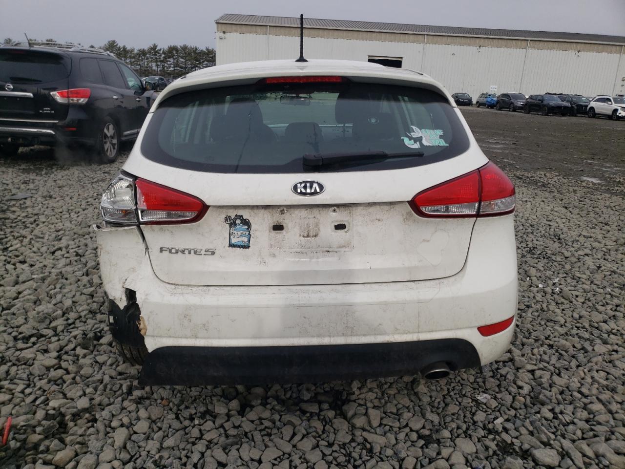2018 Kia Forte - Image 6