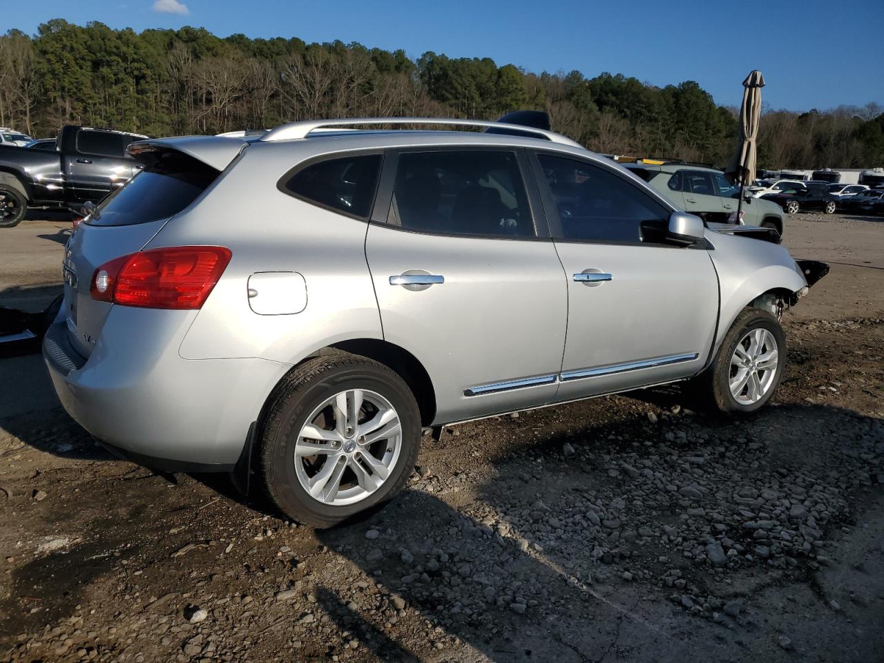 2012 Nissan Rogue - Image 3