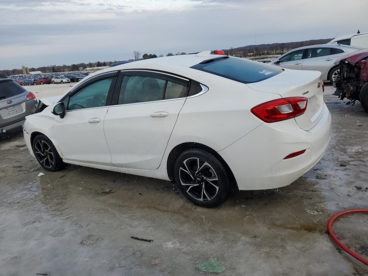 2017 Chevrolet Cruze - Image 2