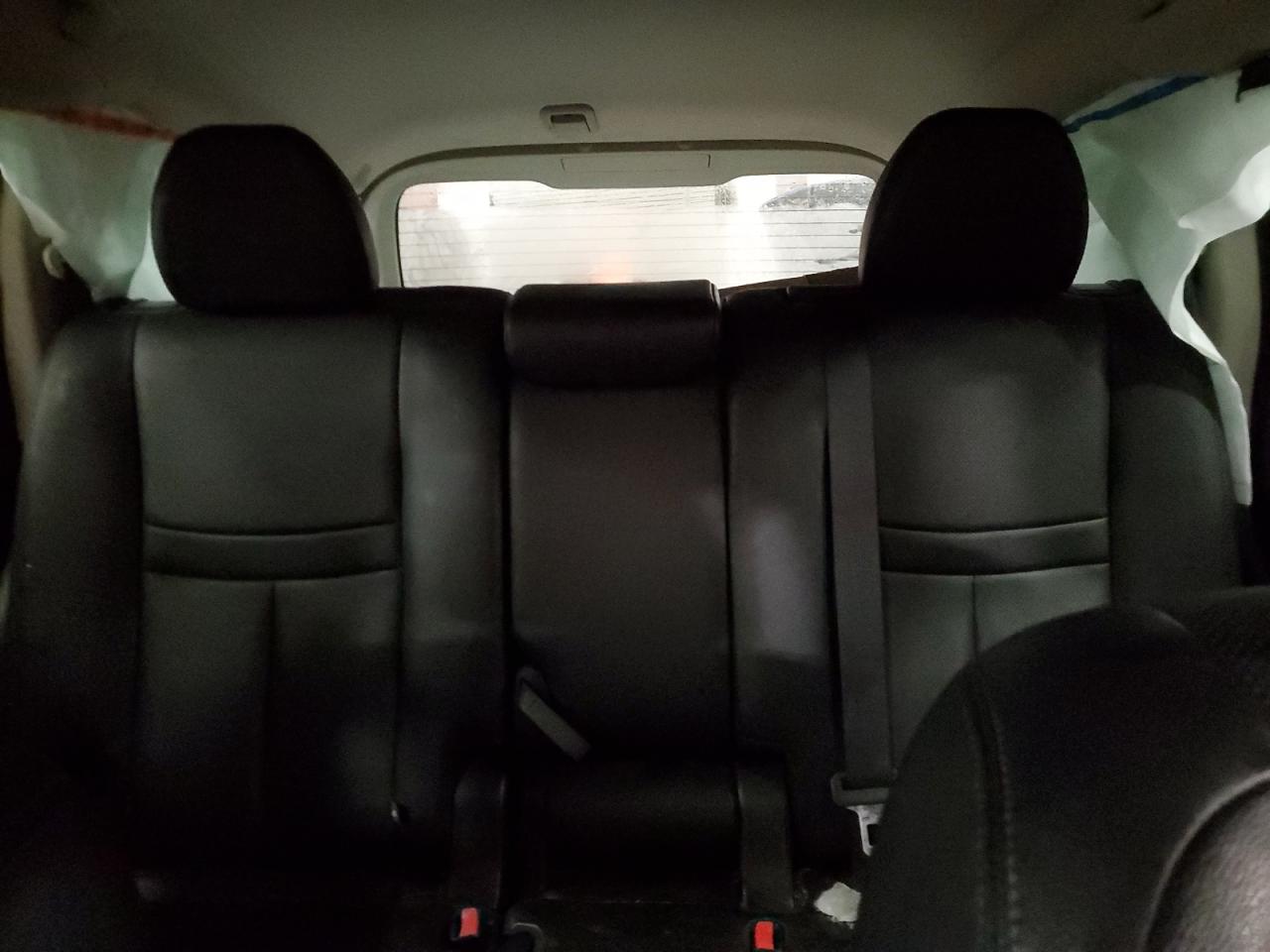 2016 Nissan Rogue - Image 10