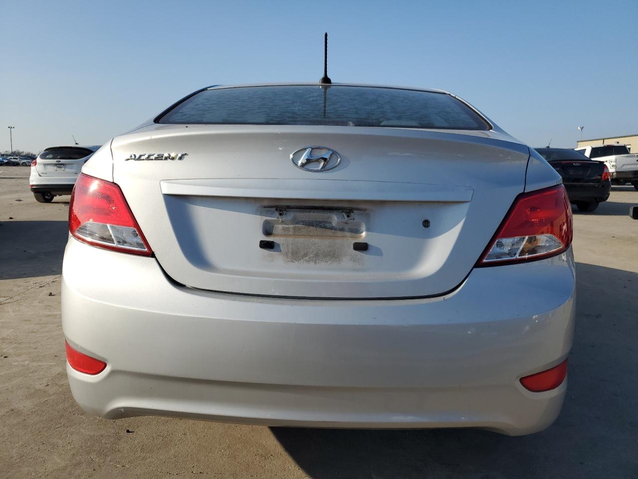 2016 Hyundai Accent - Image 6