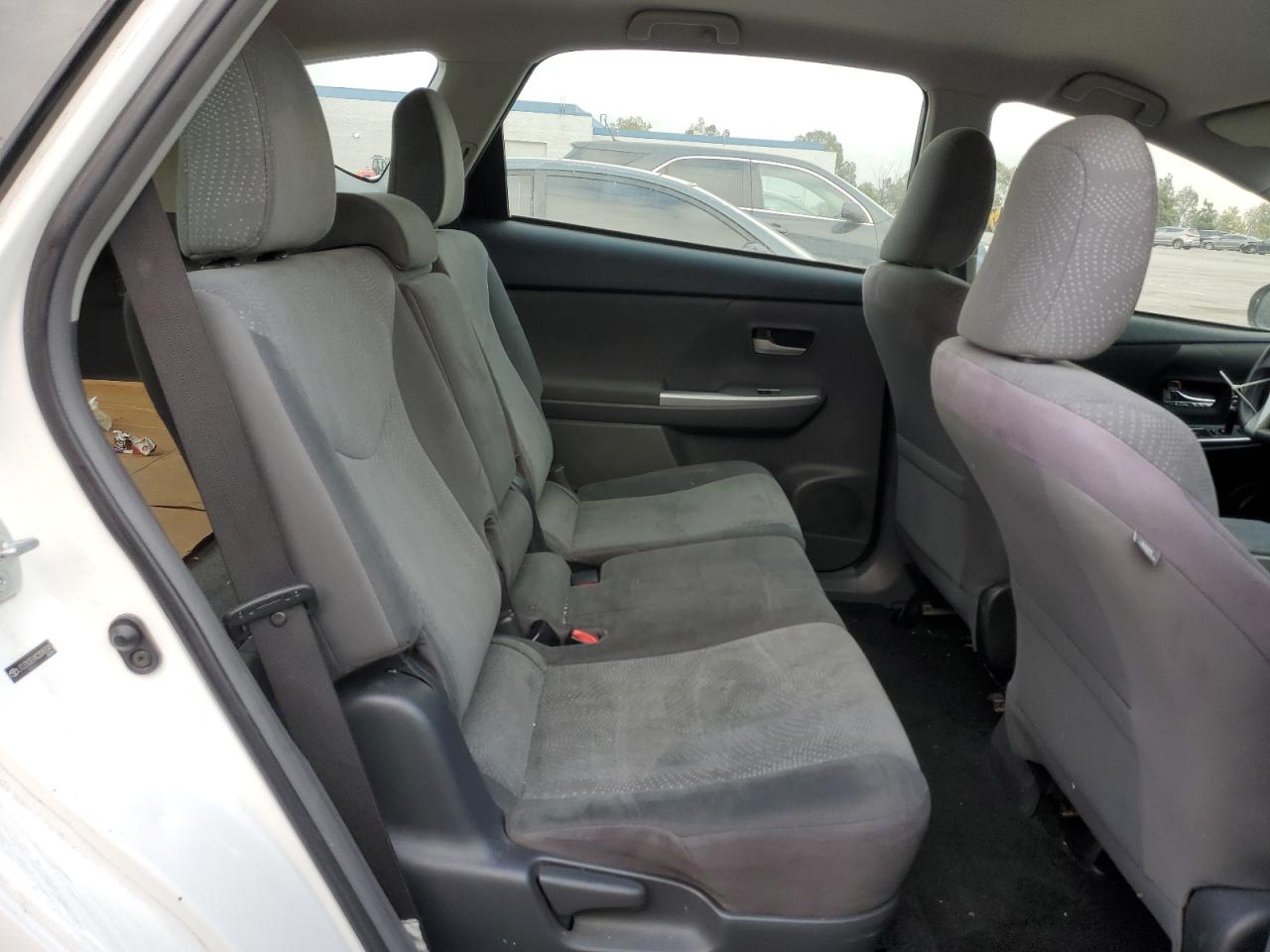 2012 Toyota Prius - Image 10