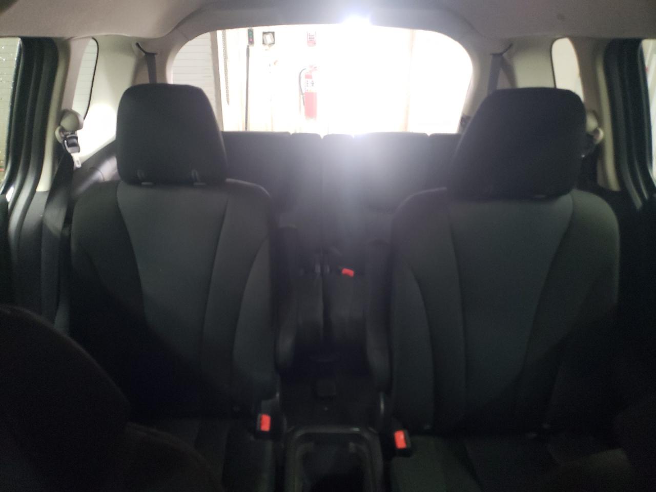 2015 Mazda 5 - Image 10